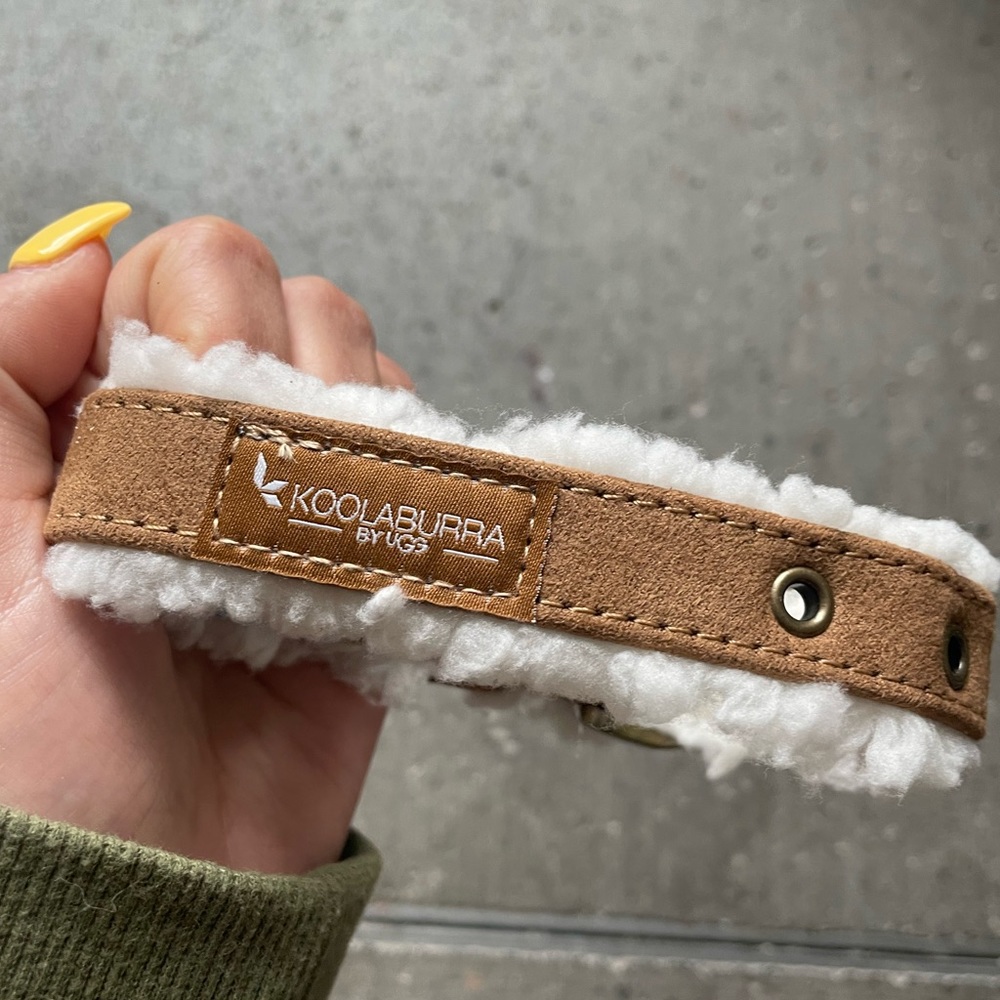 UGG dog collar